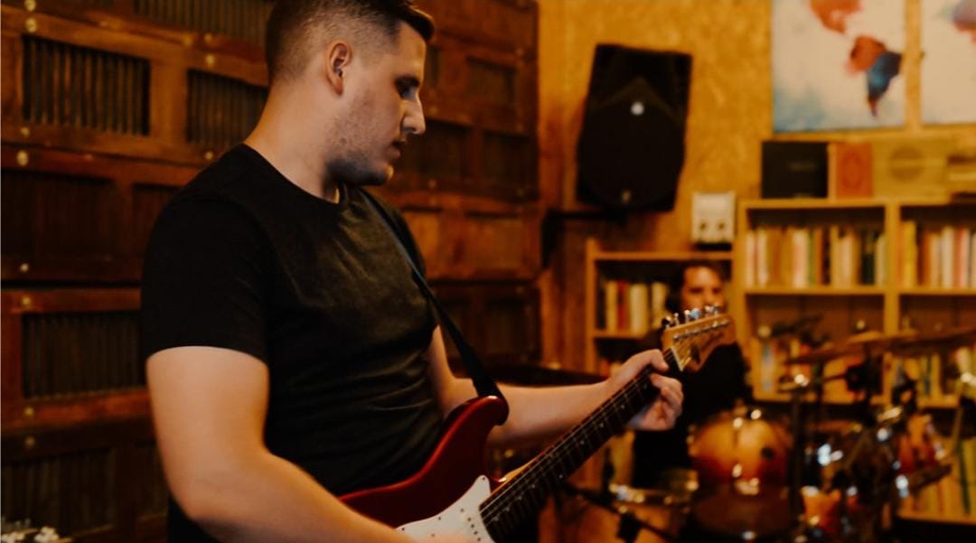 cristian vila, guitarra